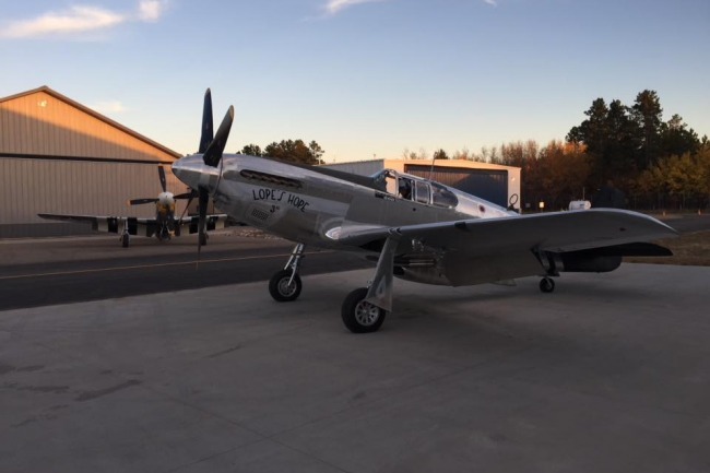 P-51 Survivor 43-24907 N6555B